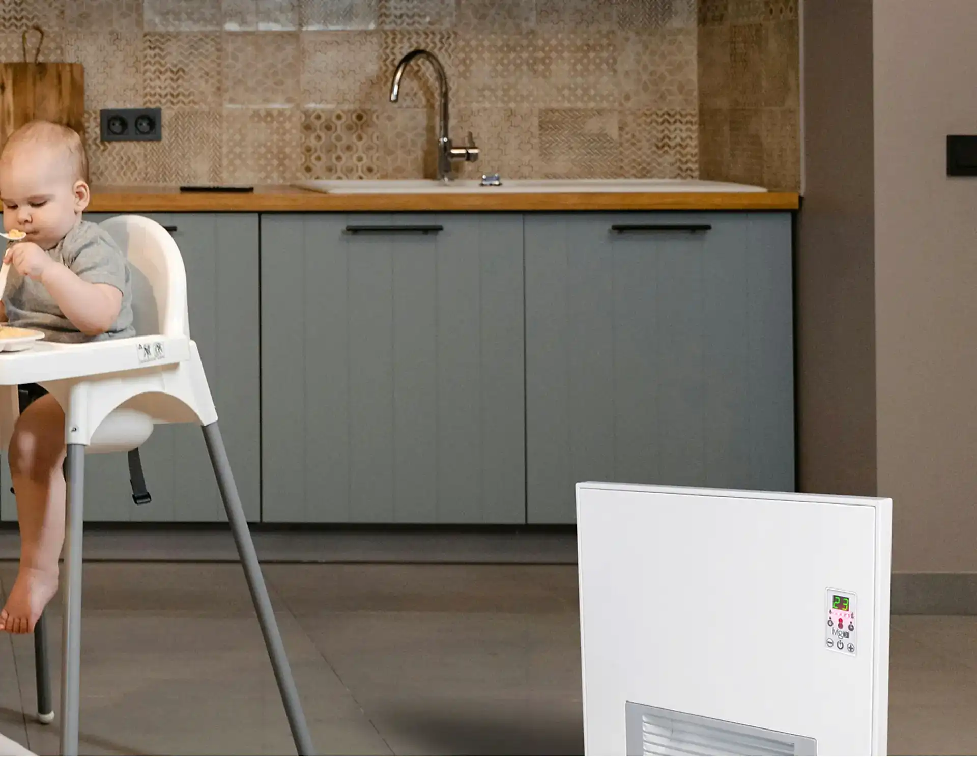 İVİGO EFP 2500 Watt Dijital Fanlı Isıtıcı Beyaz