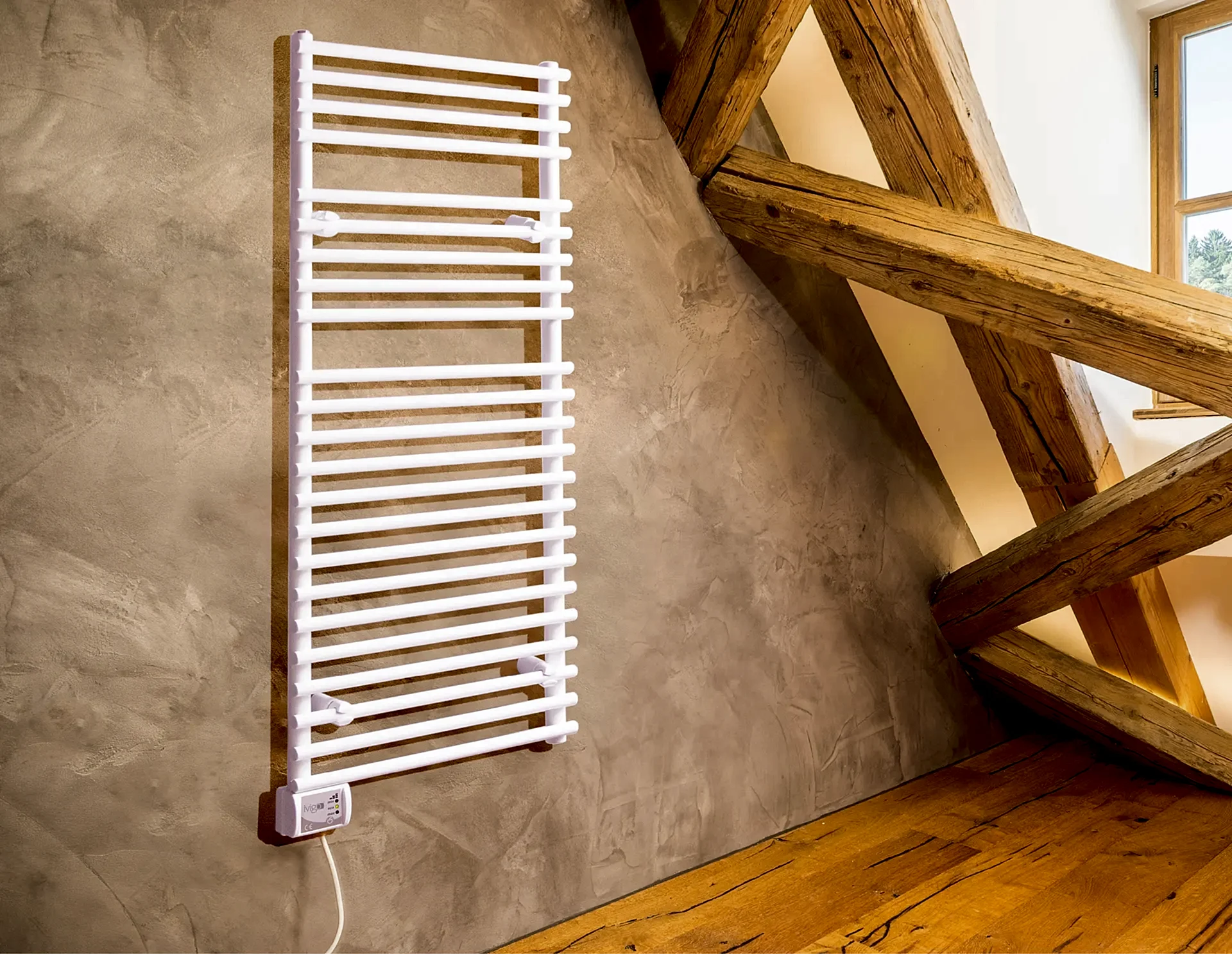 İVİGO EHR 600 Watt Dijital Havlu Isıtıcı Beyaz